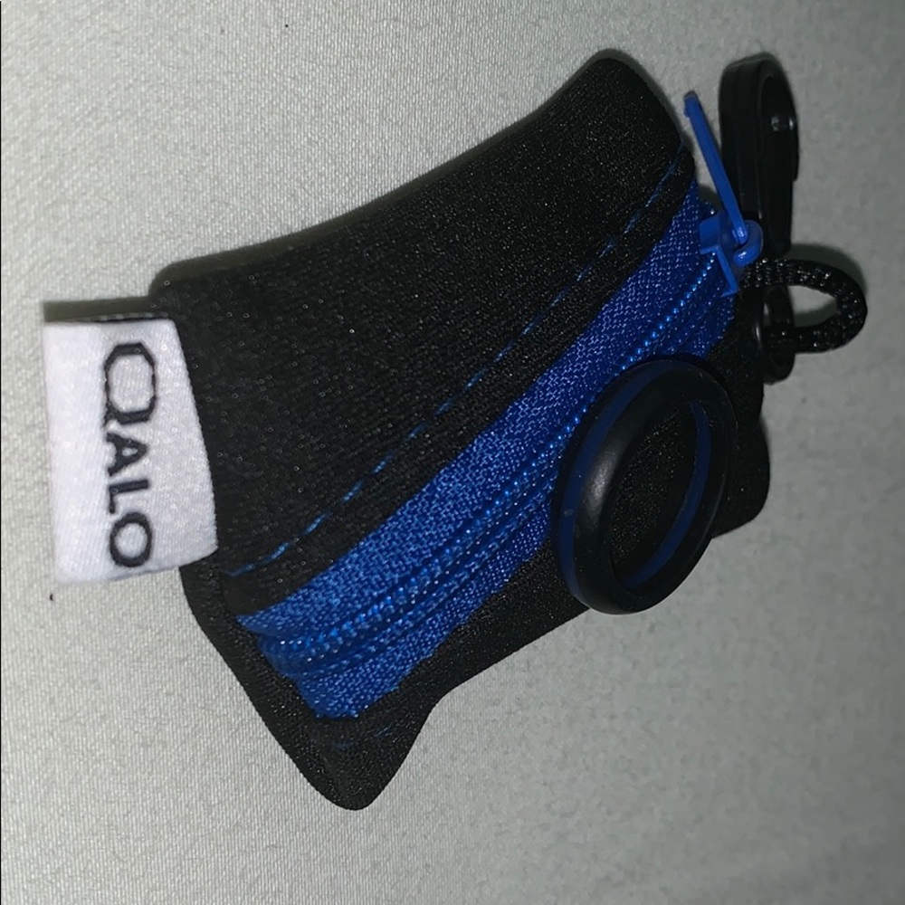 Authentic Qalo blue line ring w/ pouch